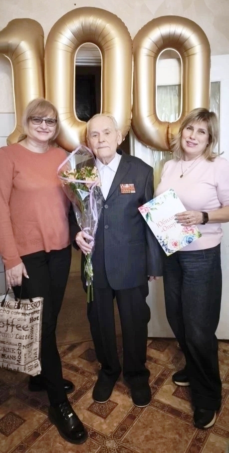 Поздравляем с 100-летним юбилеем Василия Григорьевича Полянского, ветерана Великой Отечественной войны, получателя социальных услуг АНО СОН "Опора"! Поздравляем с 100-летним юбилеем Василия Григорьевича Полянского, ветерана Великой Отечественной войны, получателя социальных услуг АНО СОН "Опора"!