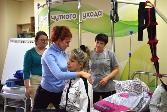 Специалисты Каритас - Волгоград продолжили практические занятия для консультантов по уходу "Опоры"