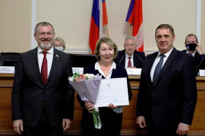 Галина Булгакова, директор АНО СОН "Опора", получила Благодарность руководителя верхней палаты российского парламента 