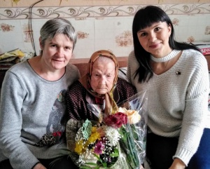 Поздравляем с 100-летним юбилеем МАМЕНКОВУ Агафью Маркеловну, труженика тыла, ветерана труда, получателя социальных услуг АНО СОН «Опора»!
