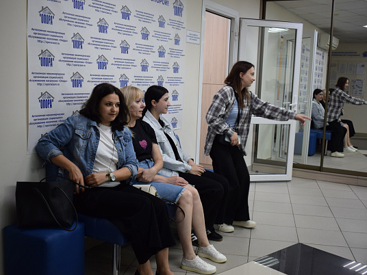 Четвертый обучающий семинар «Особенности ухода за тяжелобольными подопечными: психологический и гигиенический аспекты»  для сотрудников организации