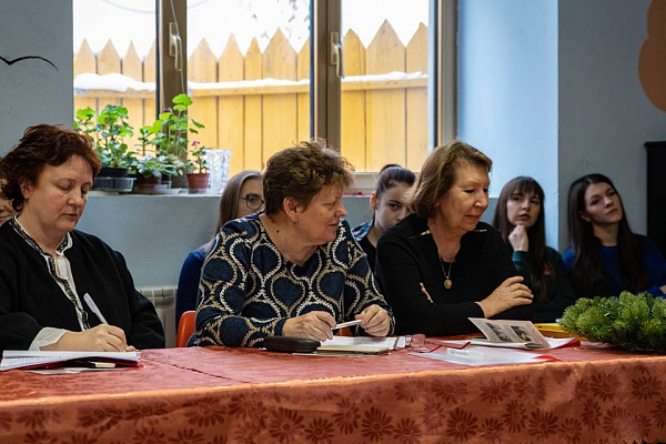 Участие в круглом столе по вопросам межсекторного взаимодействия «Уход как процесс: развитие системы ухода за больными, пожилыми и инвалидами на территории  г. Волгограда»