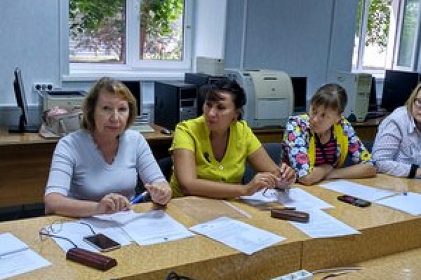 Публичные обсуждения актуальных проблем социально ориентированных некоммерческих организаций, включенных в Реестр поставщиков социальных услуг Волгоградской области, предоставляющих социальные услуги на дому