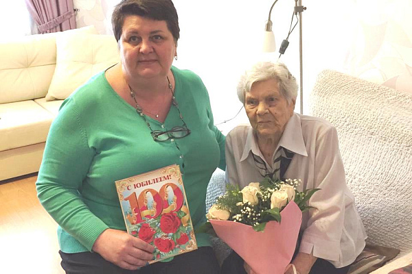 Поздравляем с 100-летним юбилеем ПИРОЖЕНКО Нину Васильевну, ветерана Великой Отечественной войны, участницу Сталинградской битвы, получателя социальных услуг АНО СОН «Опора»!