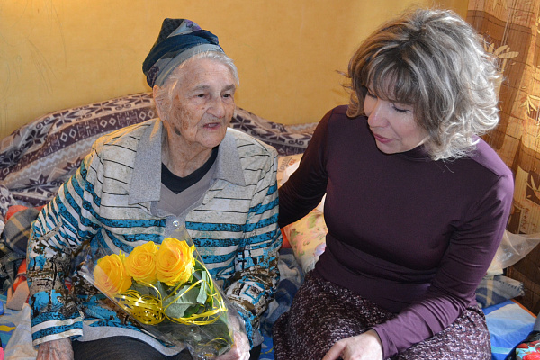 Поздравляем с 100-летним юбилеем МАЛЫШЕВУ Василису Михайловну, труженицу тыла, ветерана труда, получателя социальных услуг АНО СОН «Опора»!