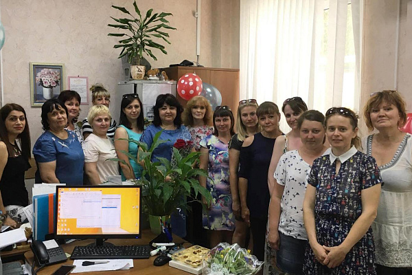 Поздравление соцработников участка ВА Ахтямовой