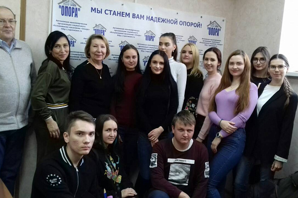 Будущие специалисты по социальной работе посетили АНО СОН «Опора» 