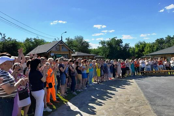 8 ИЮНЯ - ПРОФЕССИОНАЛЬНЫЙ ПРАЗДНИК СОЦИАЛЬНЫХ РАБОТНИКОВ
